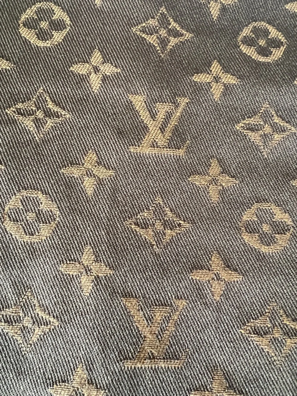Custom tailor made Louis Vuitton Monogram Jacquard Pencil Skirt - Picture 2 of 12